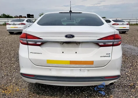 2018 Ford Fusion Se Hybrid z USA, uszkodzony, nr VIN 3FA6P0LU0JR171682